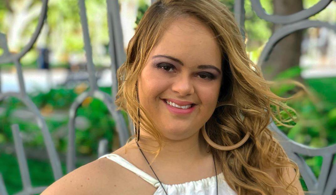 Conheça Cacai Bauer, a primeira youtuber com síndrome de Down do Brasil